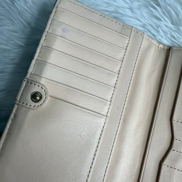 Kate Spade New York Beige Wallet - Picture 3 of 8